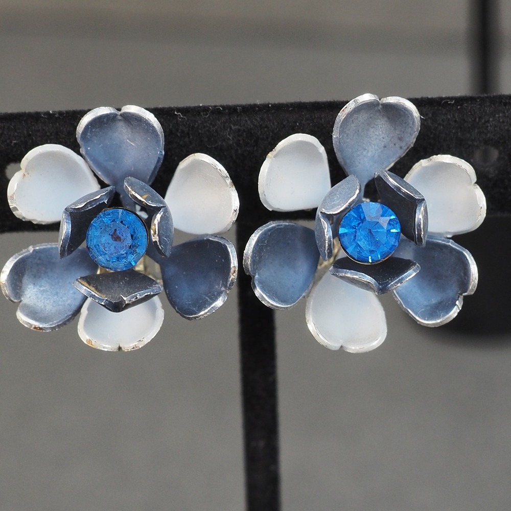 Coro Brooch Earrings Demi Parure Flower Enamel Blue Rhinestone Vintage Estate - Picture 3 of 15